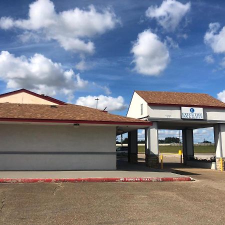 Executive Inn & Suites Beaumont Esterno foto
