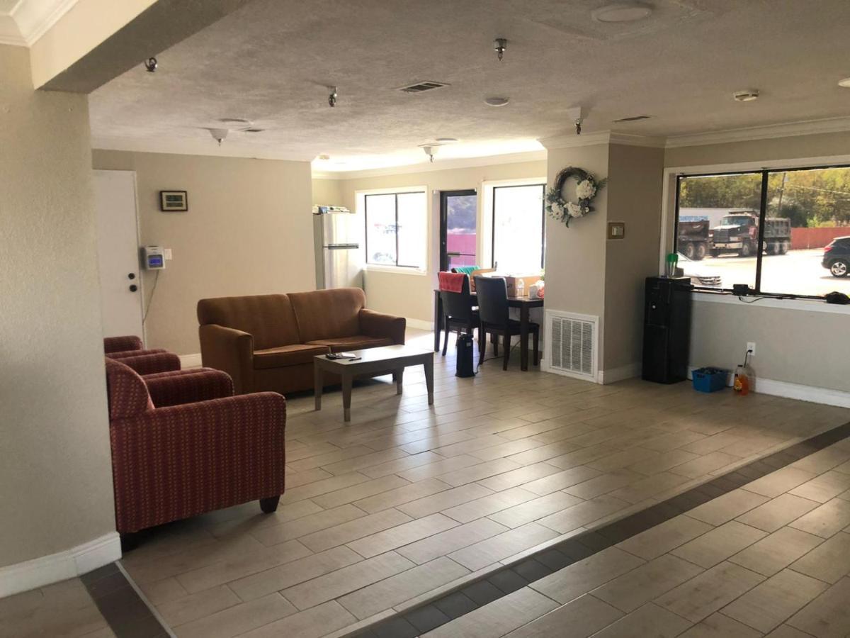 Executive Inn & Suites Beaumont Esterno foto