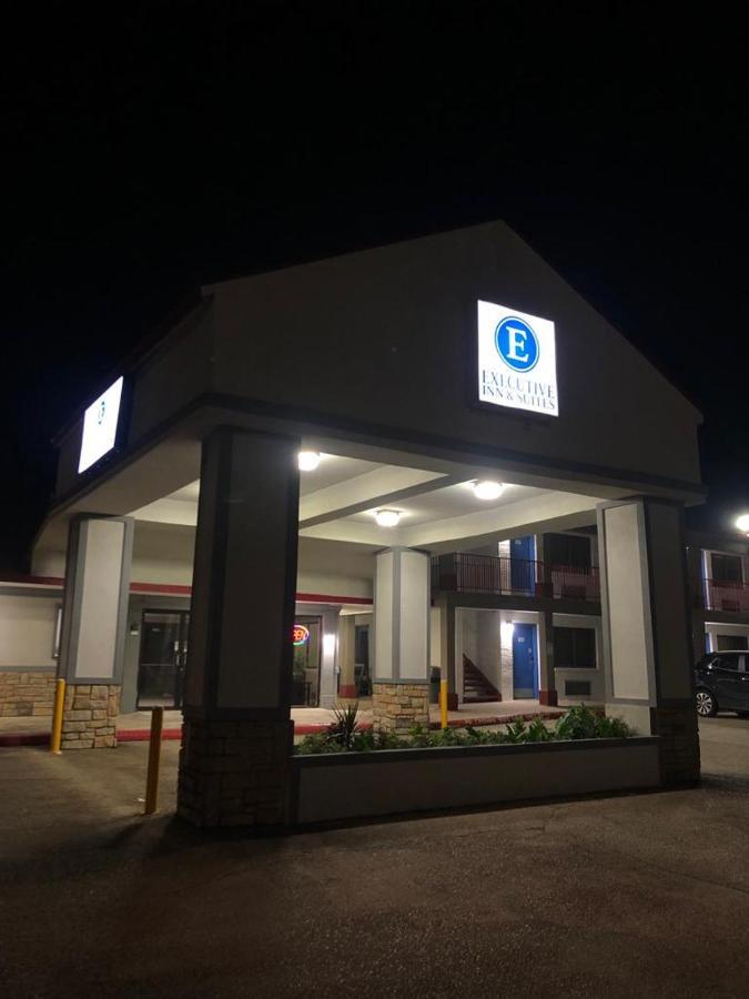 Executive Inn & Suites Beaumont Esterno foto